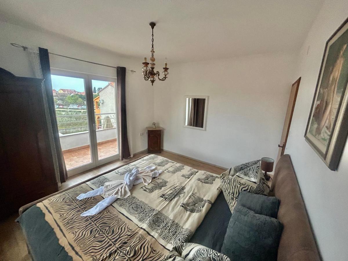 Guest House Casa Mia - Rooms & Apartments Rovinj Exterior photo